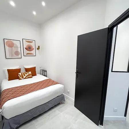 Urban Flat 08 - The Panoramic Flat In Parigi